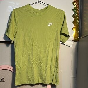 Nike Men's Lime Short Sleeve Tee